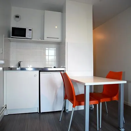 Studea Chelles Apartament *
